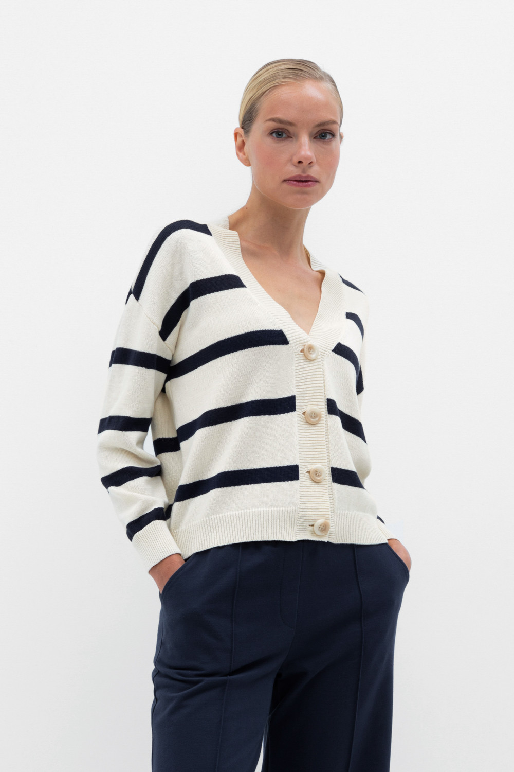 Жакеты, куртки женские для мам, артикул: ЕВ 30149, цвет: бежевый