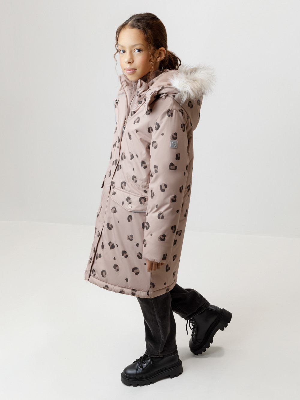 Пальто для девочки, артикул: ВК 38123/н/1 ГР, цвет: кофейный, фото 3