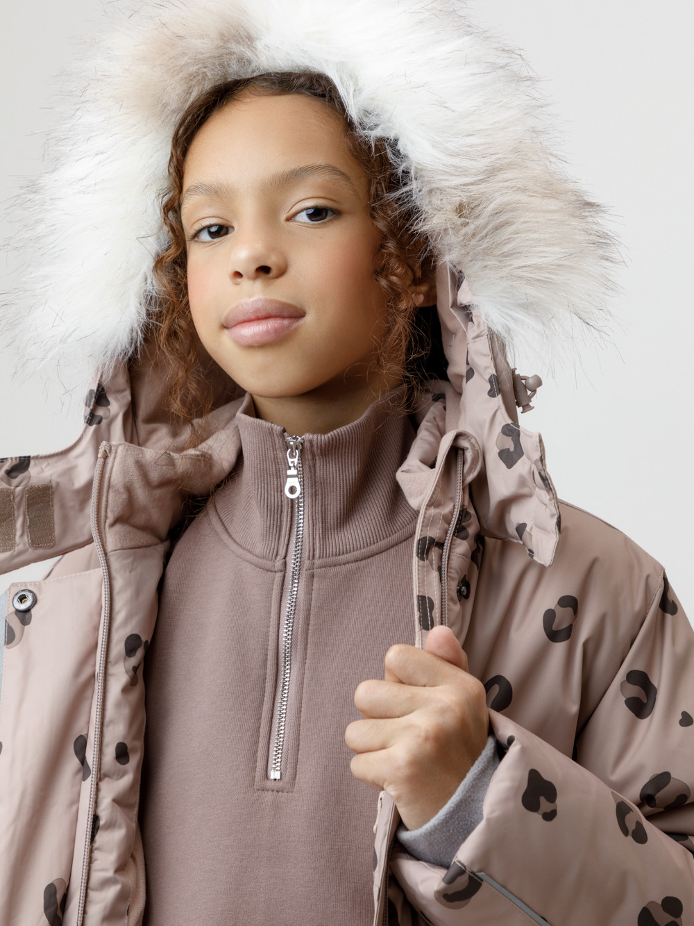 Пальто для девочки, артикул: ВК 38123/н/1 ГР, цвет: кофейный, фото 4