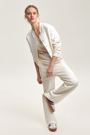 Жакеты, куртки женские для мам, артикул: ЕВТ 3273, цвет: бежевый